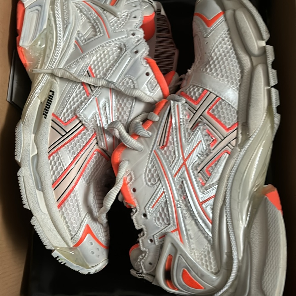 Slightly Wore - image 3